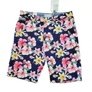 Hudson & Barrow Men's Navy/Pink Lilly Floral Flat Front Shorts NEW